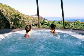 Dammusi Sciuvechi Pantelleria